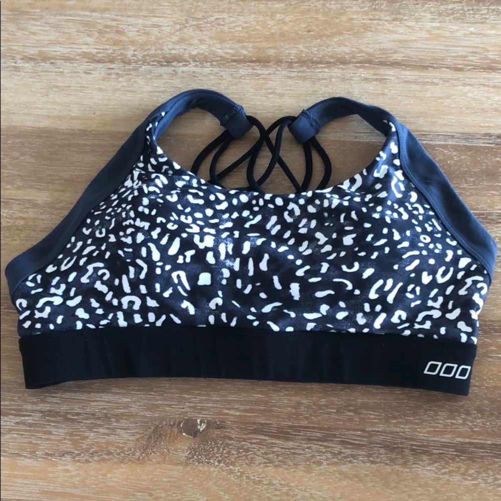 Lorna Jane leopard sports bra